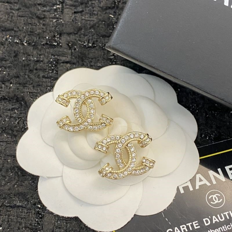 Chanel Earrings Comfortable 224927