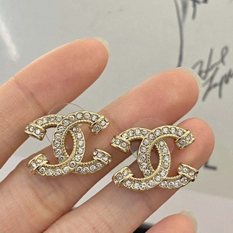Chanel Earrings Comfortable 224927