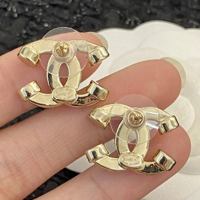 Chanel Earrings Comfortable 224927