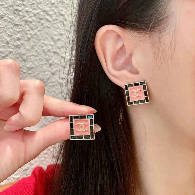 MoistureWicking Chanel Earrings 224920
