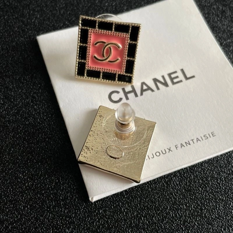 MoistureWicking Chanel Earrings 224920