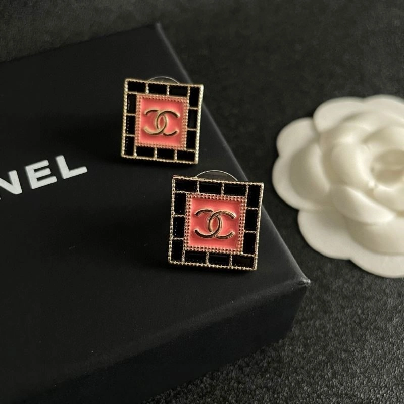MoistureWicking Chanel Earrings 224920