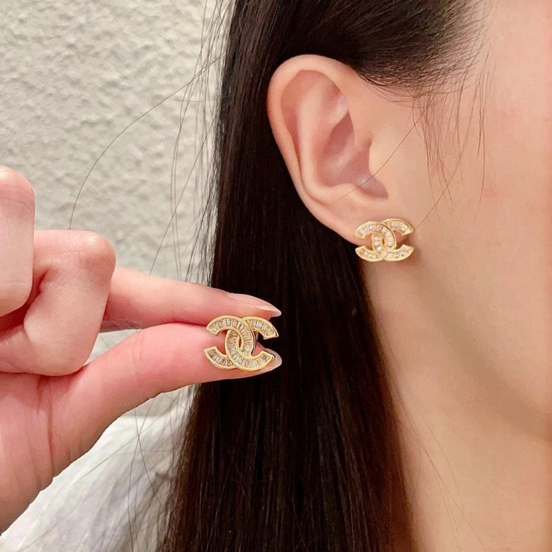 Chanel Earrings Snug 224932