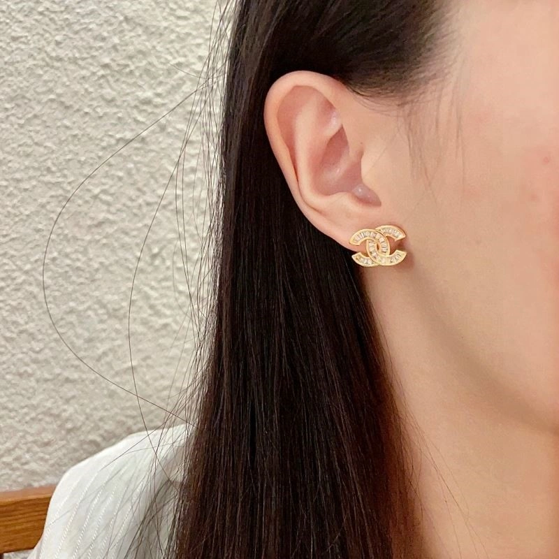 Chanel Earrings Snug 224932