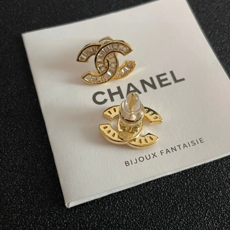Chanel Earrings Snug 224932