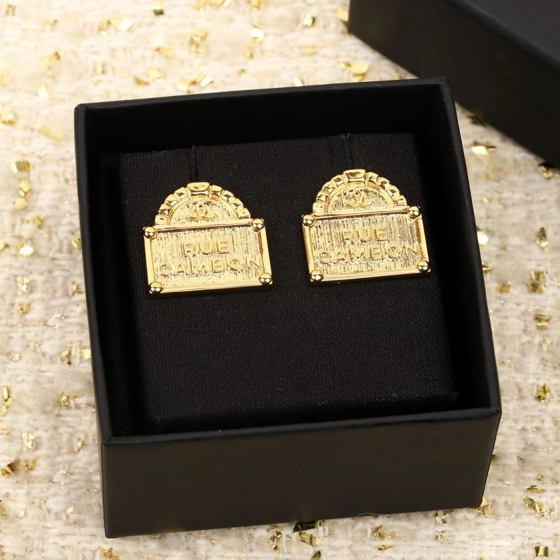Breathable Chanel Earrings 224917