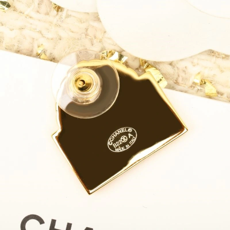 Breathable Chanel Earrings 224917