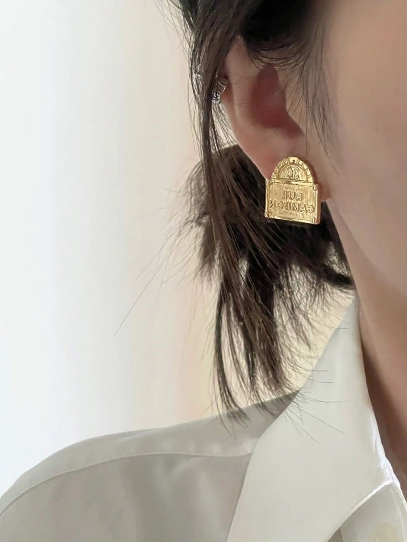 Breathable Chanel Earrings 224917