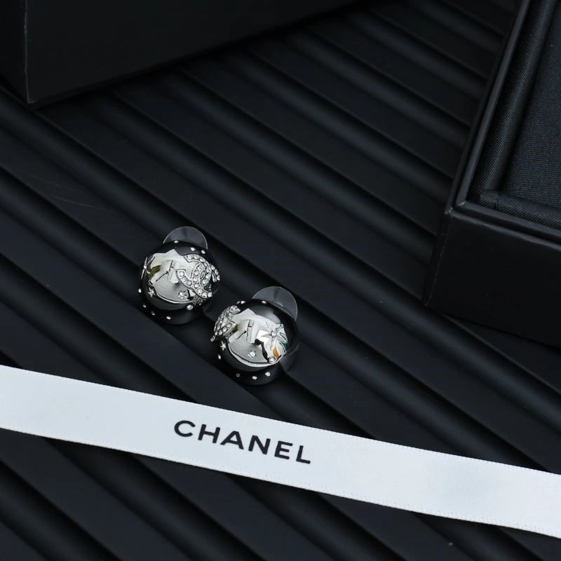 MoistureWicking Chanel Earrings 224923