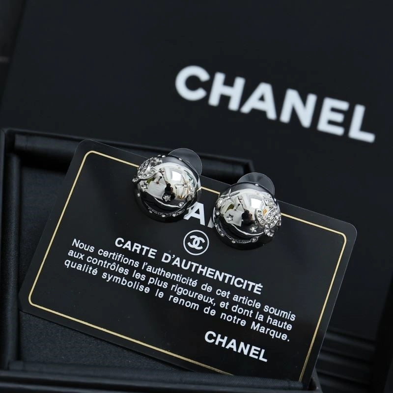 MoistureWicking Chanel Earrings 224923