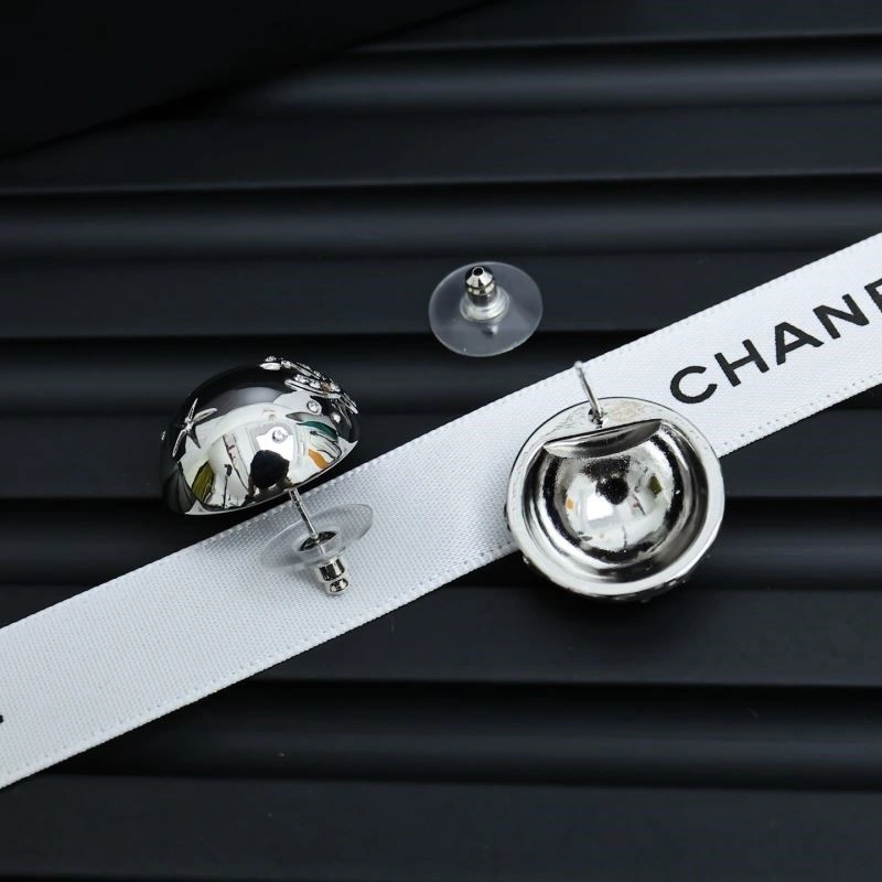MoistureWicking Chanel Earrings 224923
