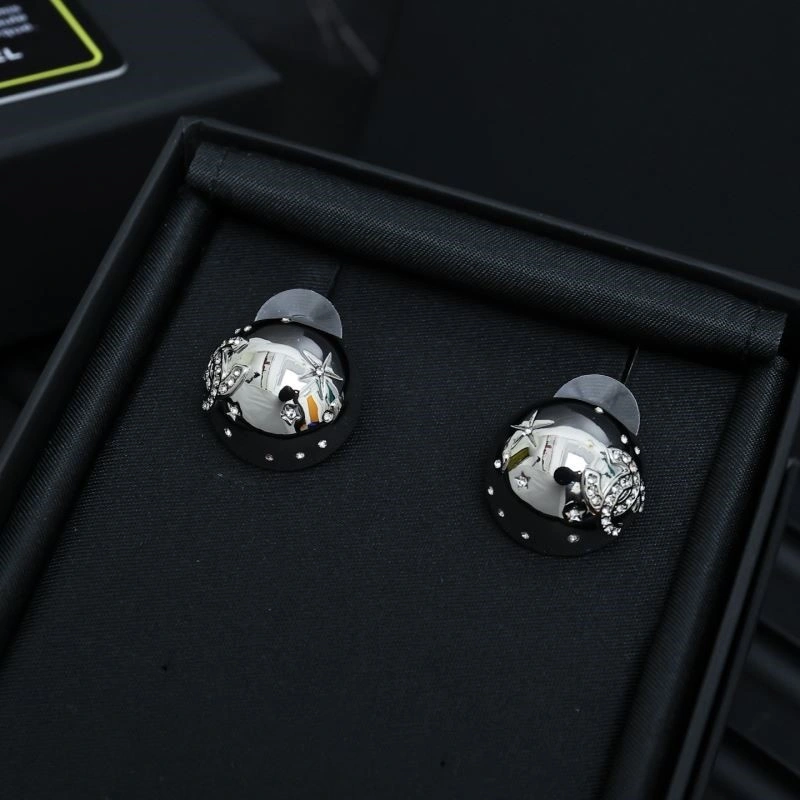 MoistureWicking Chanel Earrings 224923