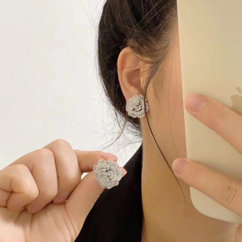 Chanel Earrings Durable 224978