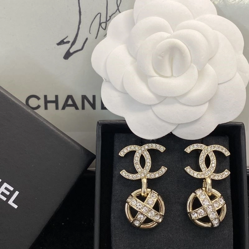 Premium Chanel Earrings 224909