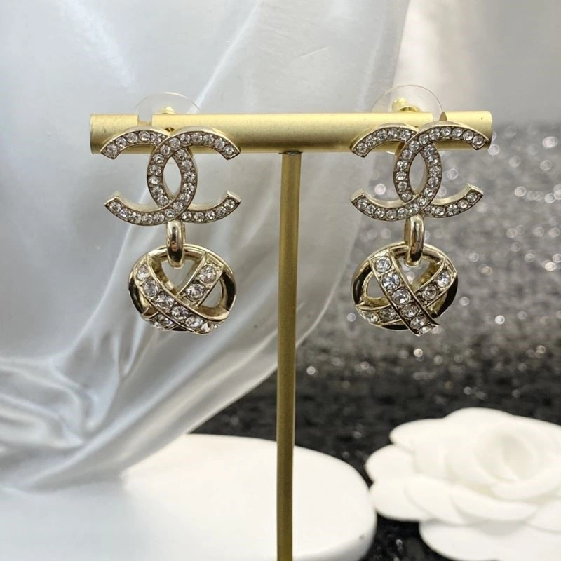Premium Chanel Earrings 224909