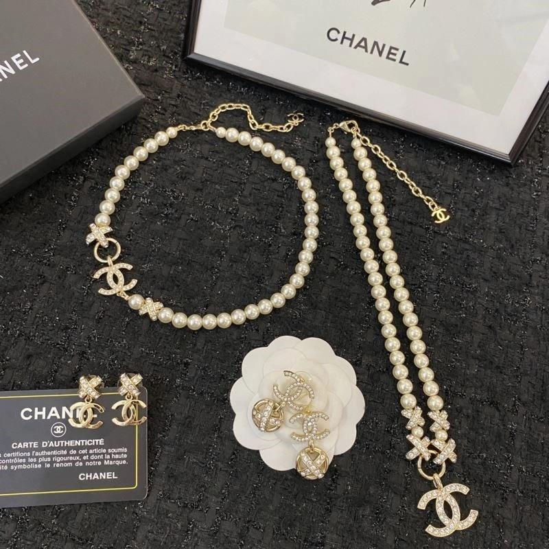Premium Chanel Earrings 224909