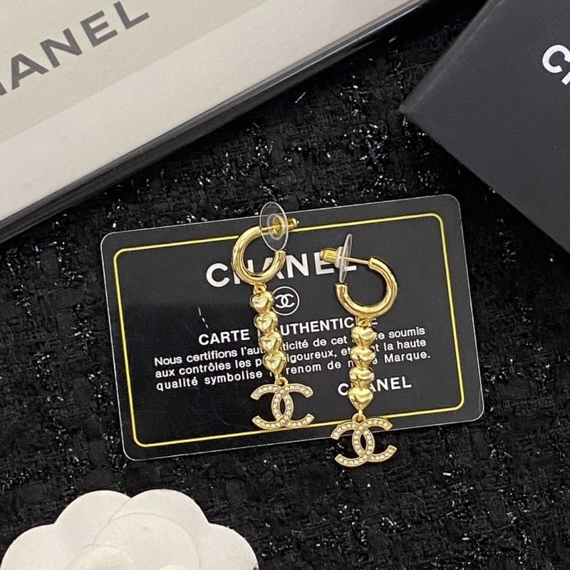 Chanel Earrings Comfortable 224911