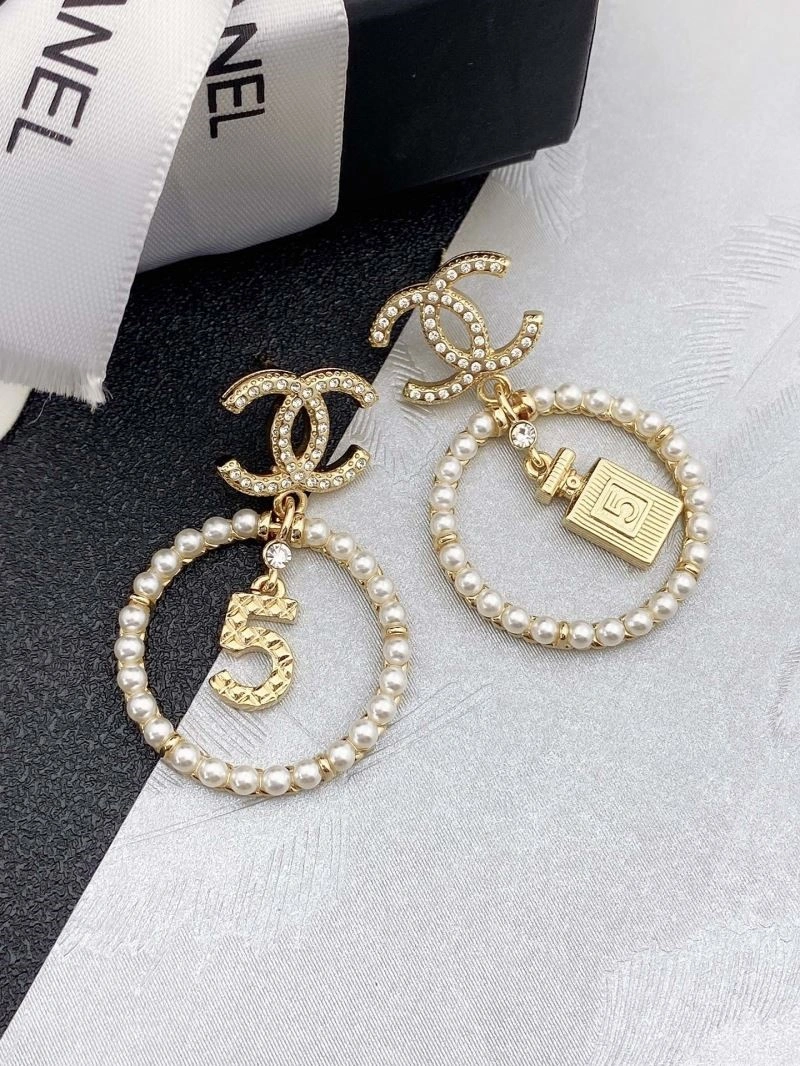 Chanel Earrings Bold 224914