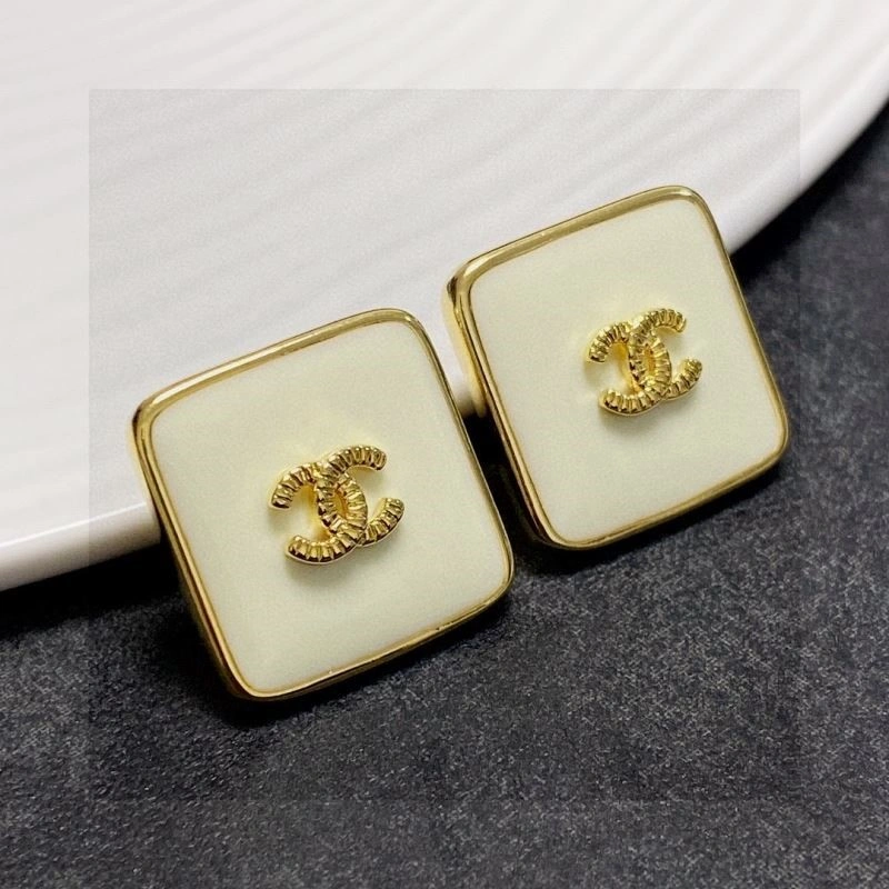 Chanel Earrings Resilient 224899