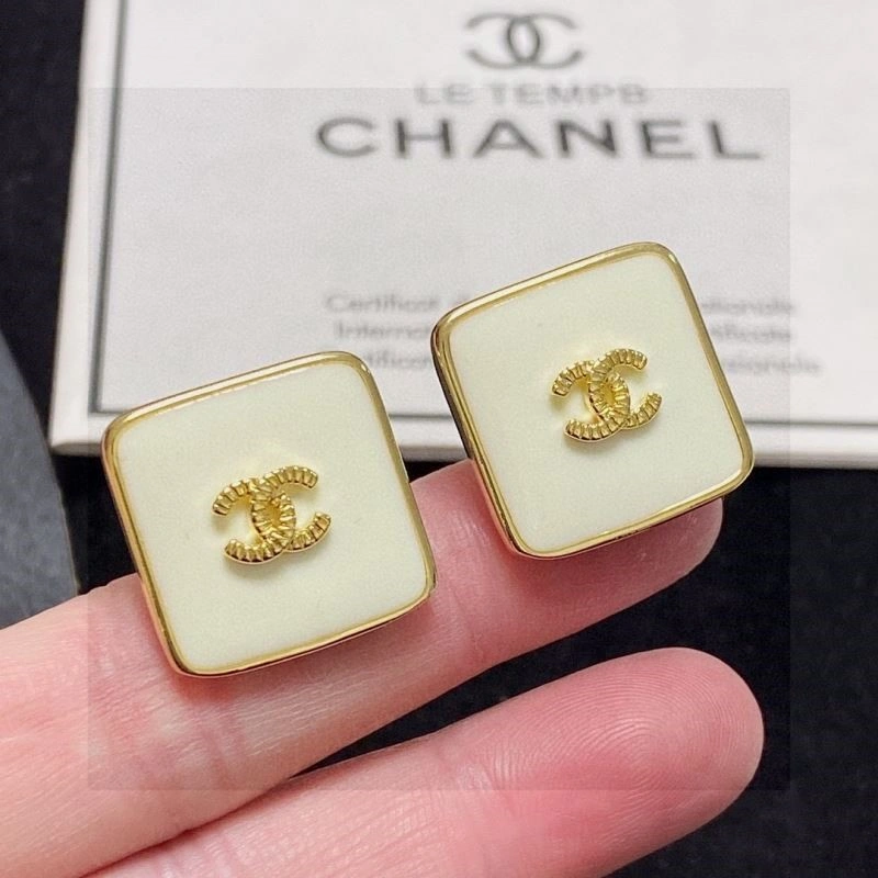 Chanel Earrings Resilient 224899