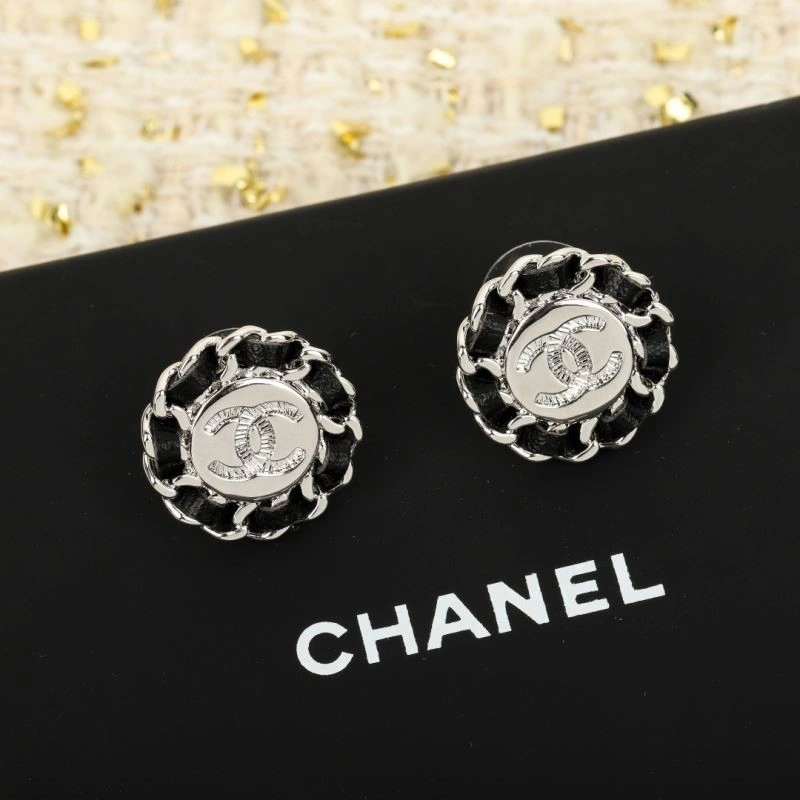 Chanel Earrings Sleek 224897
