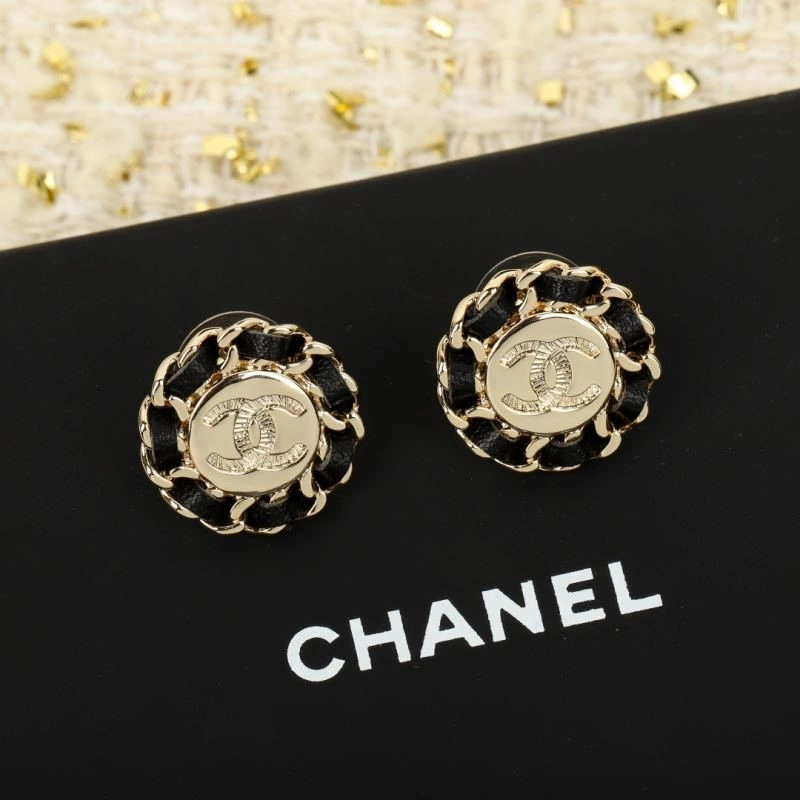 Chanel Earrings Sleek 224897