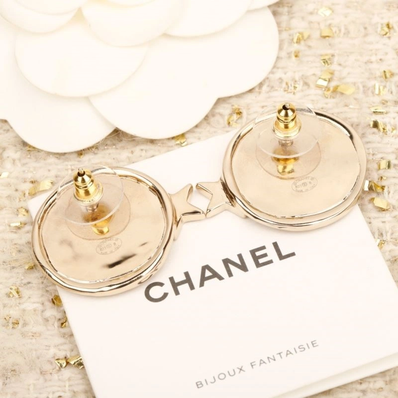 Chanel Earrings Elegant 224896