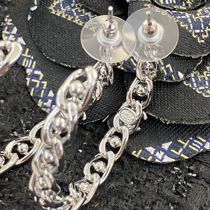 Chanel Earrings Tailored 224904