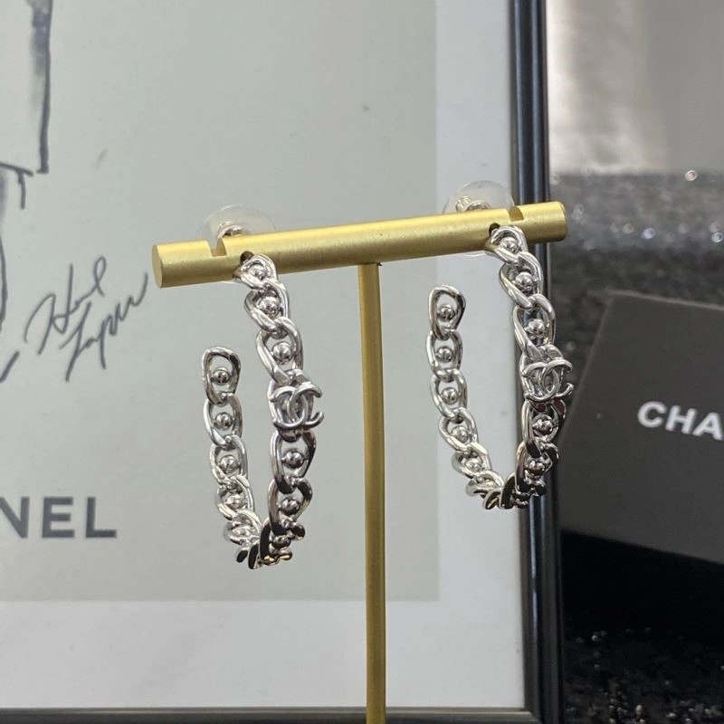 Chanel Earrings Tailored 224904