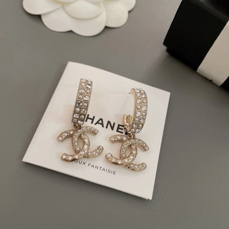 Unisex Chanel Earrings 224893