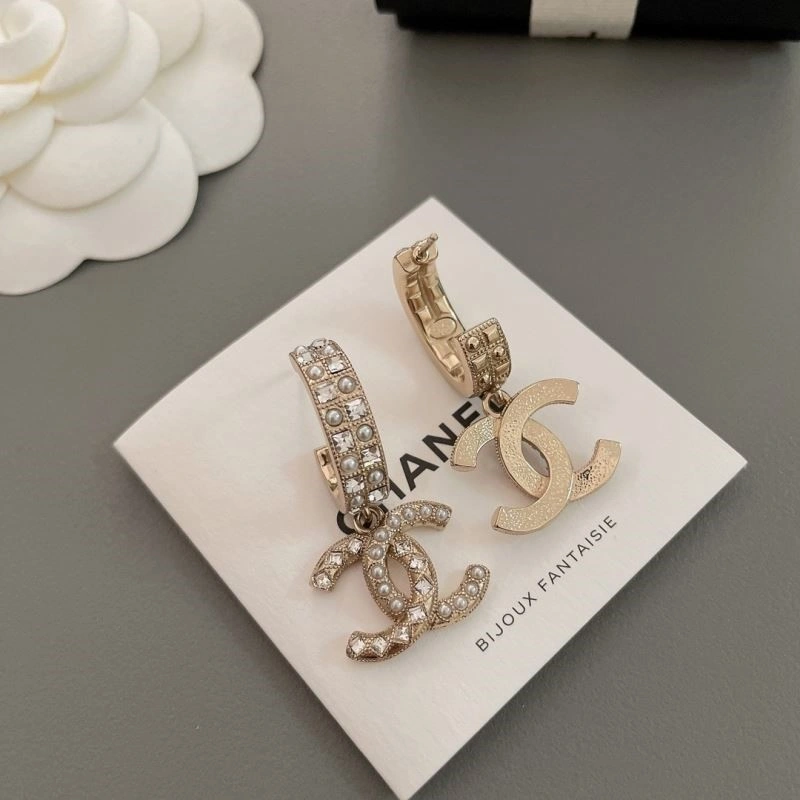 Unisex Chanel Earrings 224893