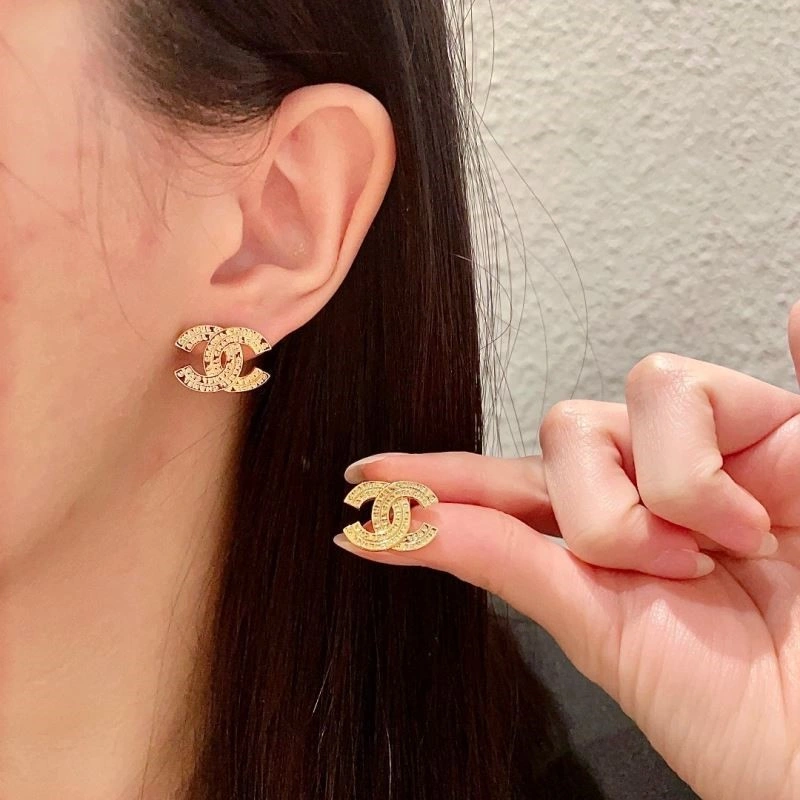 Neat Chanel Earrings 224912