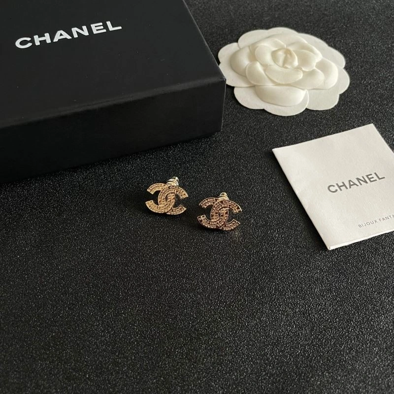 Neat Chanel Earrings 224912