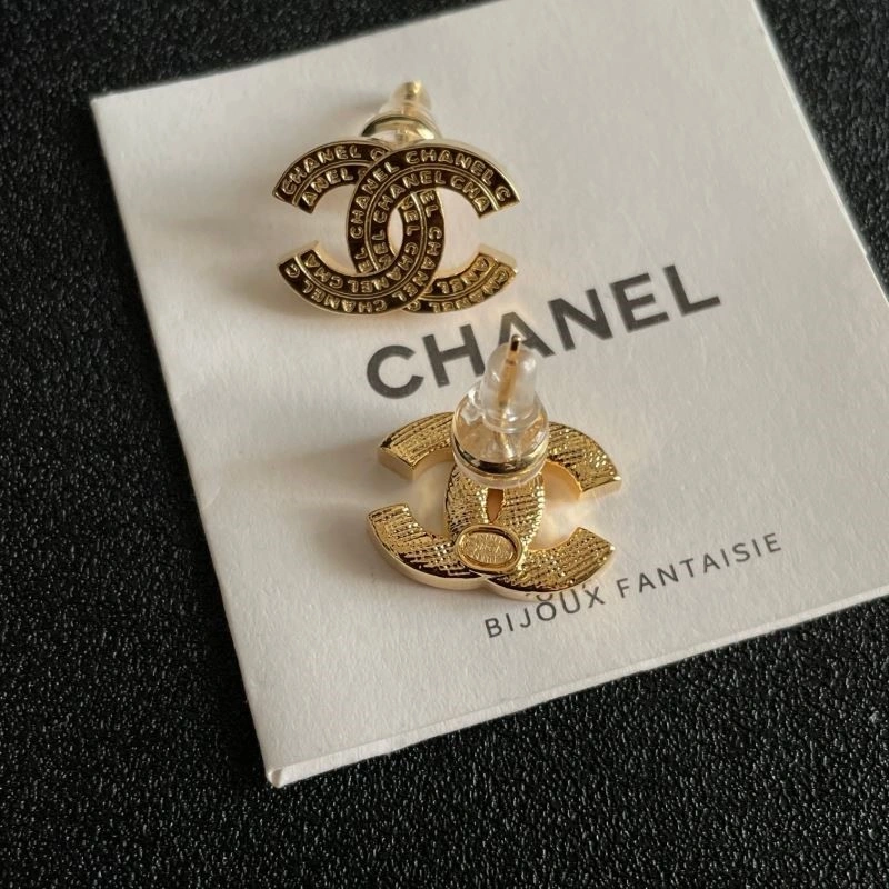 Neat Chanel Earrings 224912