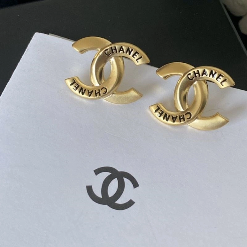 Chanel Earrings Sleek 224907