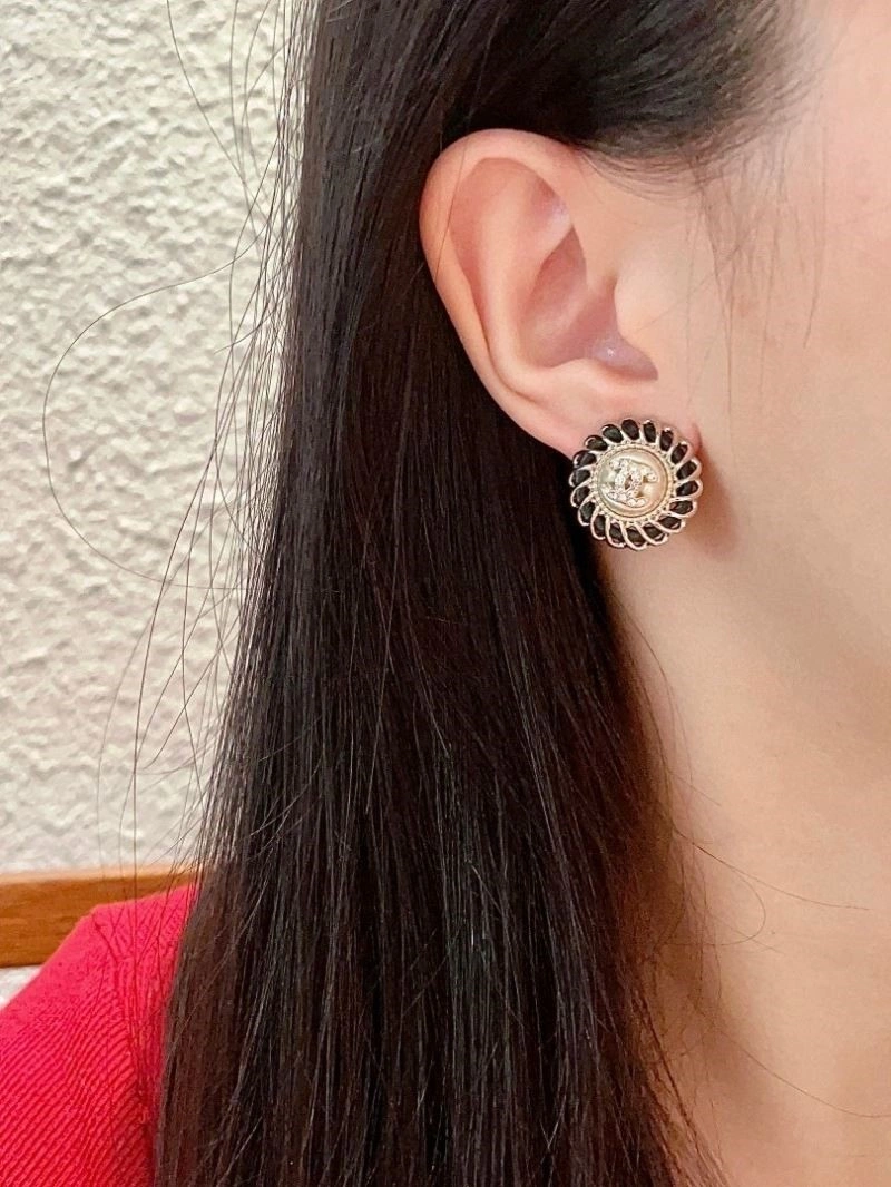 Chanel Earrings UrbanChic 224873