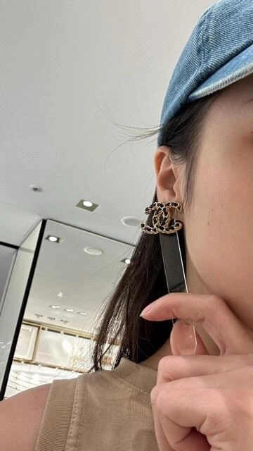 Chanel Earrings Minimalist 224894
