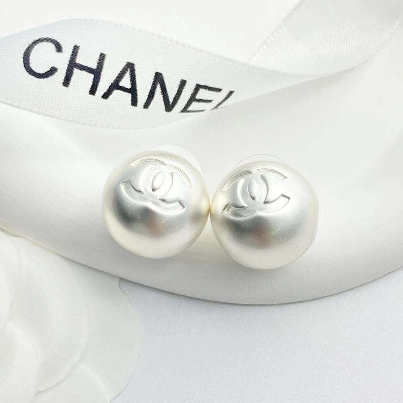 Chanel Earrings SmoothTexture 224864
