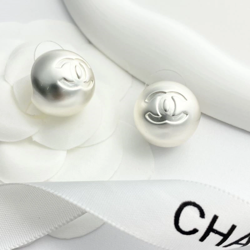 Chanel Earrings SmoothTexture 224864