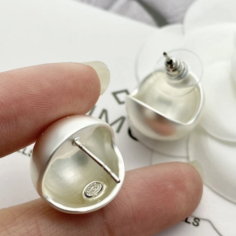 Chanel Earrings SmoothTexture 224864