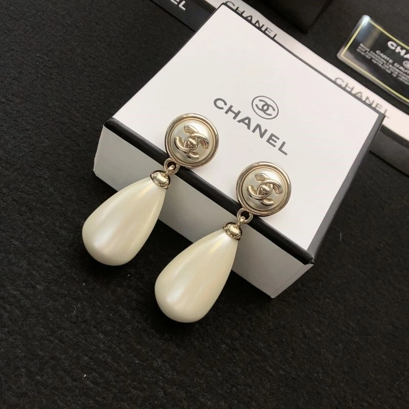 Tailored Chanel Earrings 224853