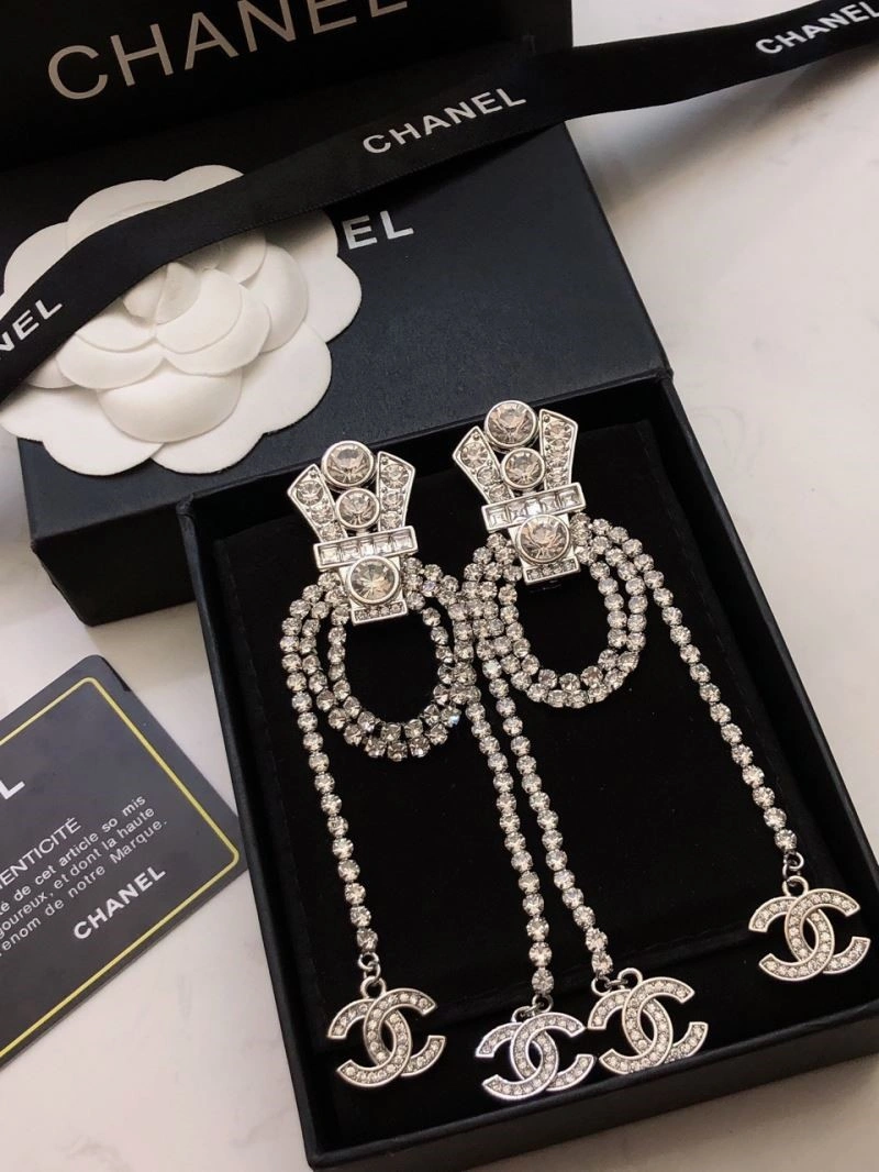 Chanel Earrings Breathable 224854