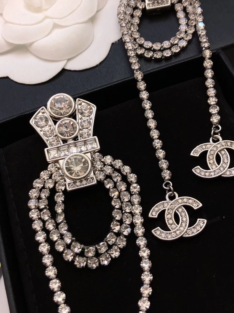 Chanel Earrings Breathable 224854