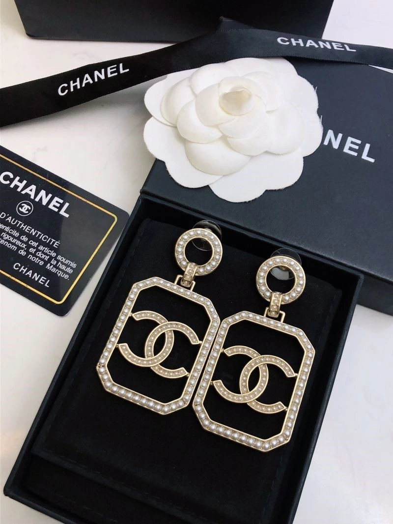 Cozy Chanel Earrings 224846