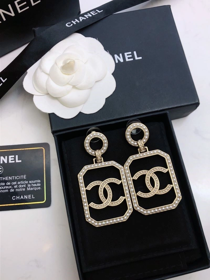Cozy Chanel Earrings 224846