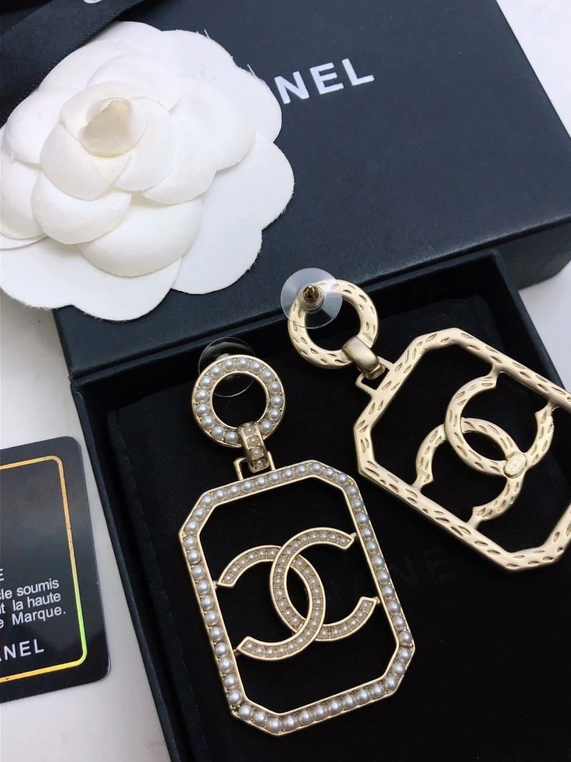 Cozy Chanel Earrings 224846