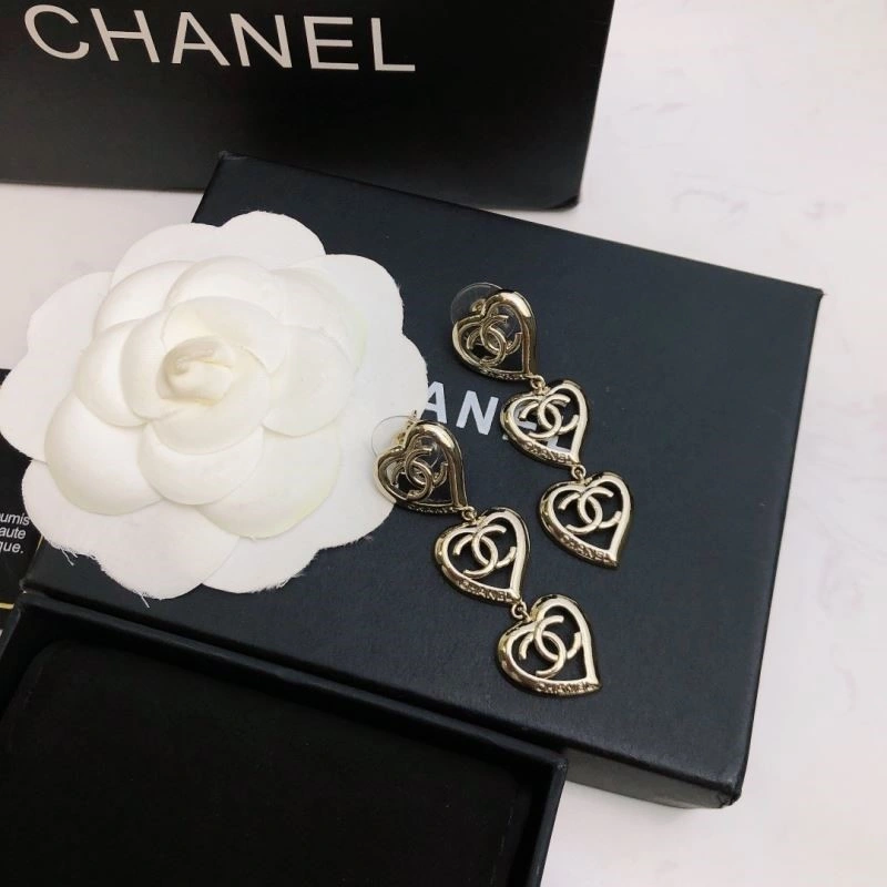 Chanel Earrings Breathable 224838