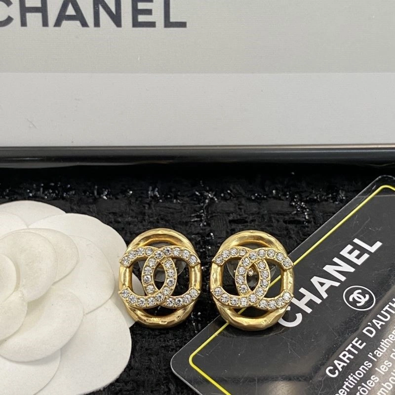 Chanel Earrings EyeCatching 224827