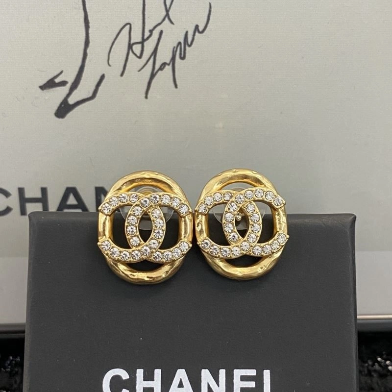 Chanel Earrings EyeCatching 224827