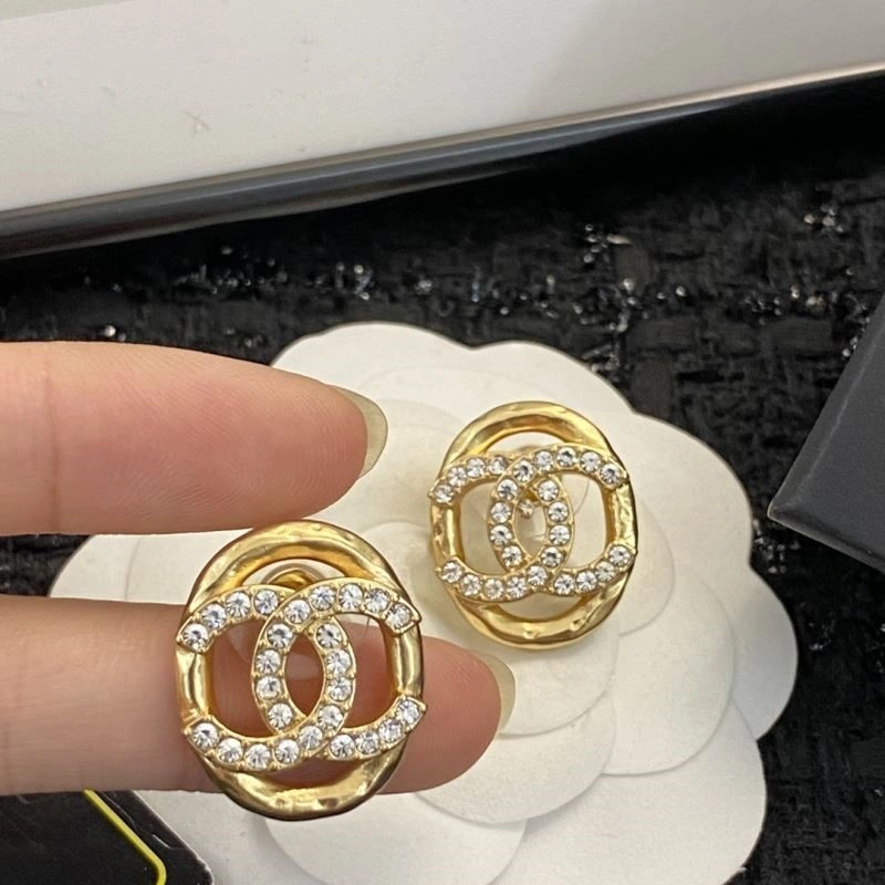 Chanel Earrings EyeCatching 224827